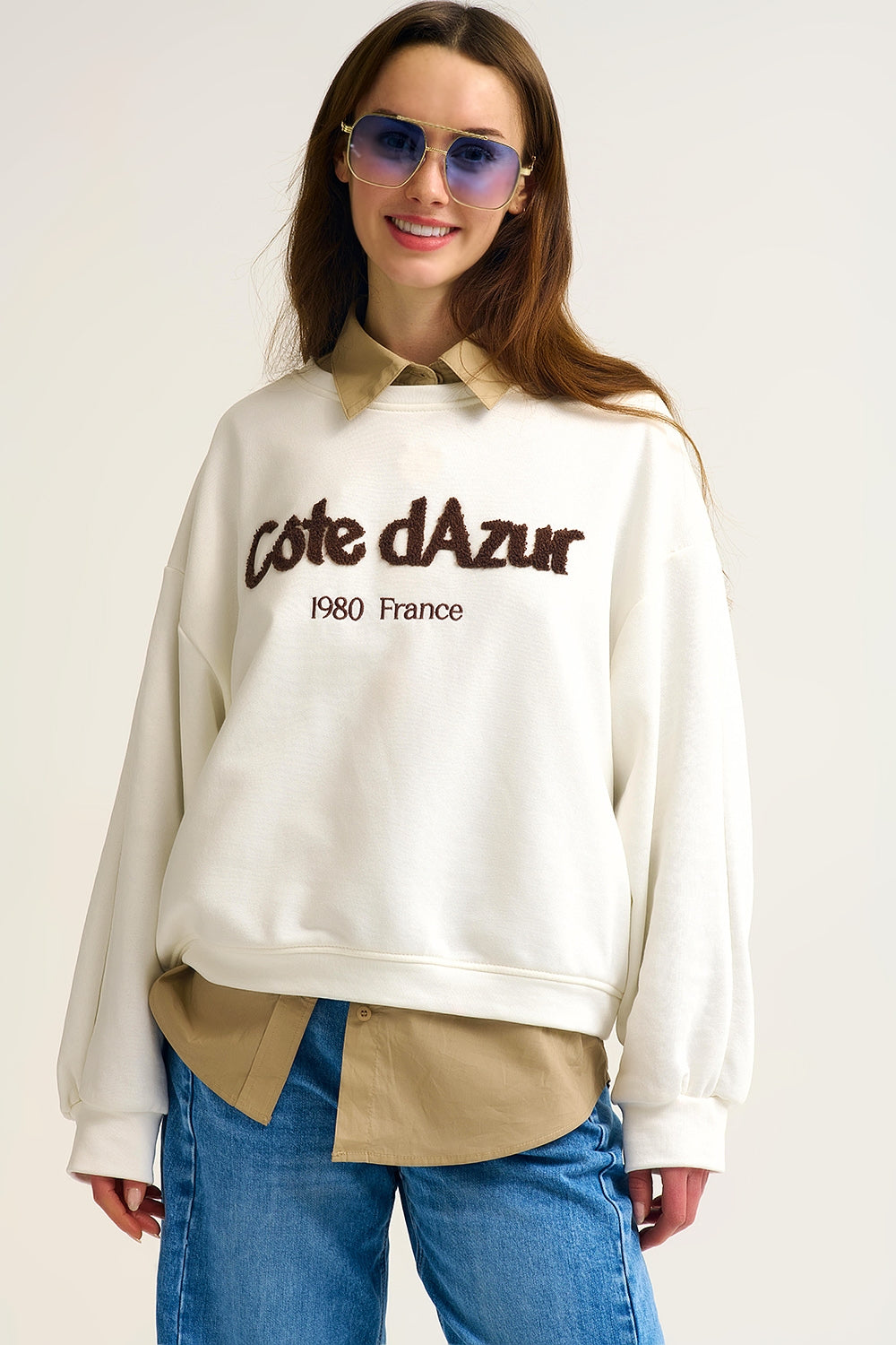 Côte D’Azur Embroidered Cream Sweatshirt