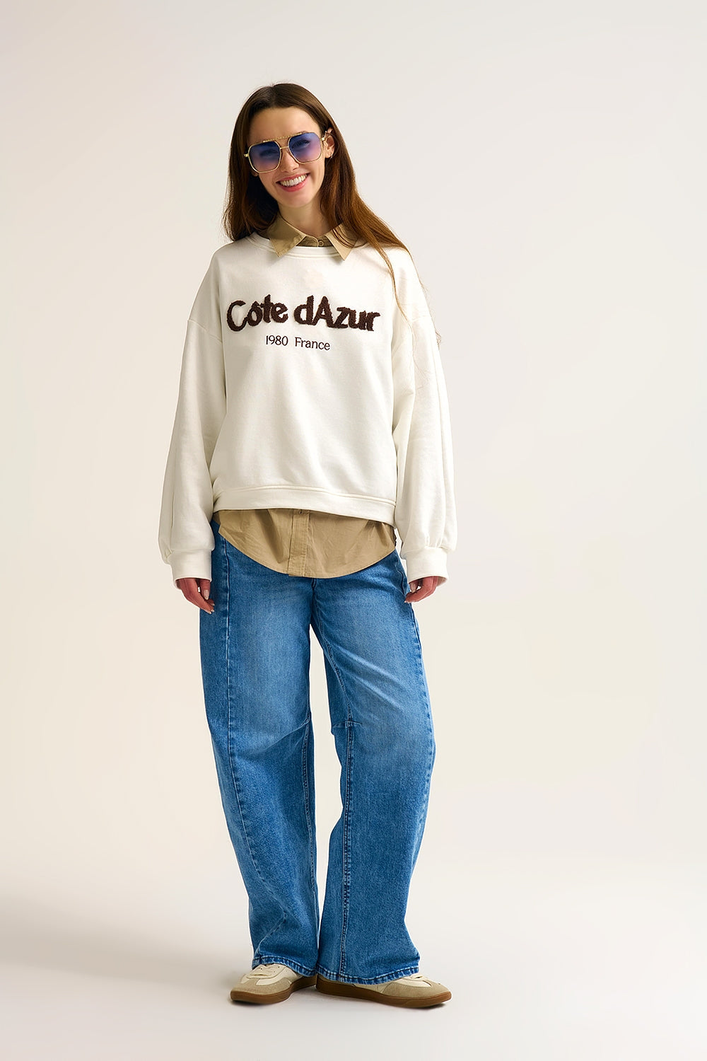Côte D’Azur Embroidered Cream Sweatshirt