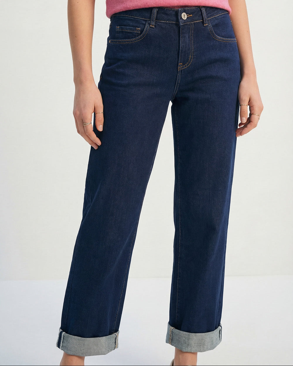 Dark Wash Wide-Leg Denim Jeans with Cuffed Hem