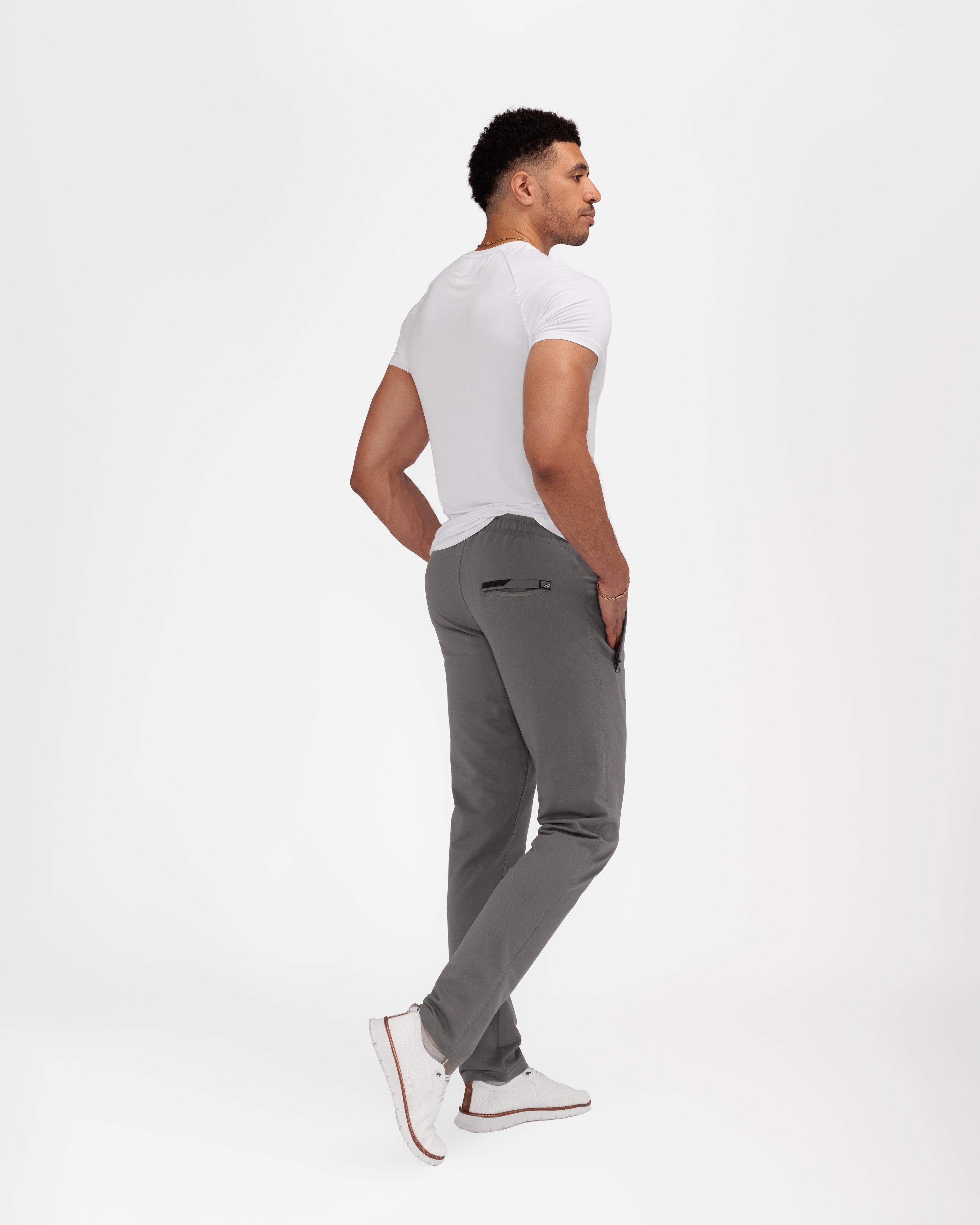All-Day Comfort Athletic Pants Tapered | Average