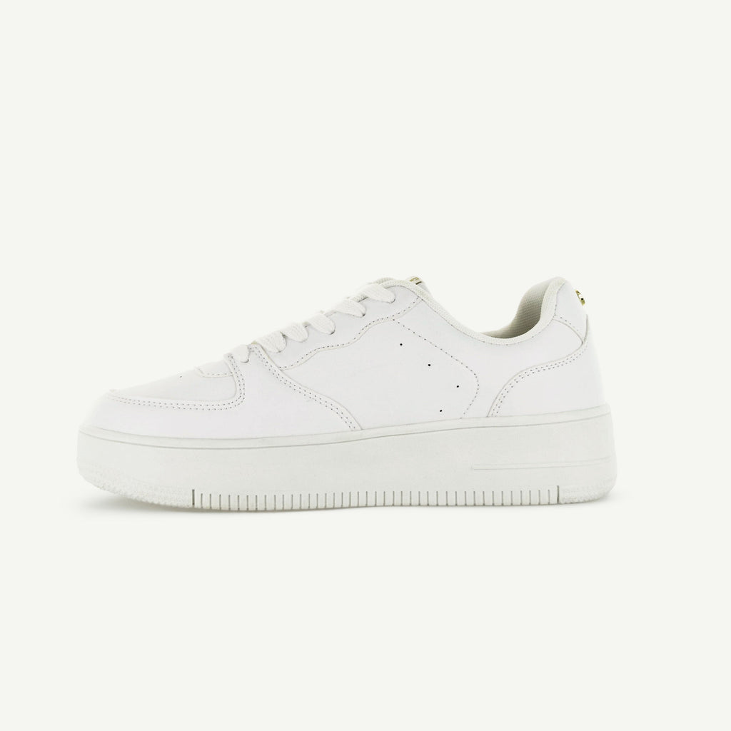 The METRO Platform Court Shoe | White