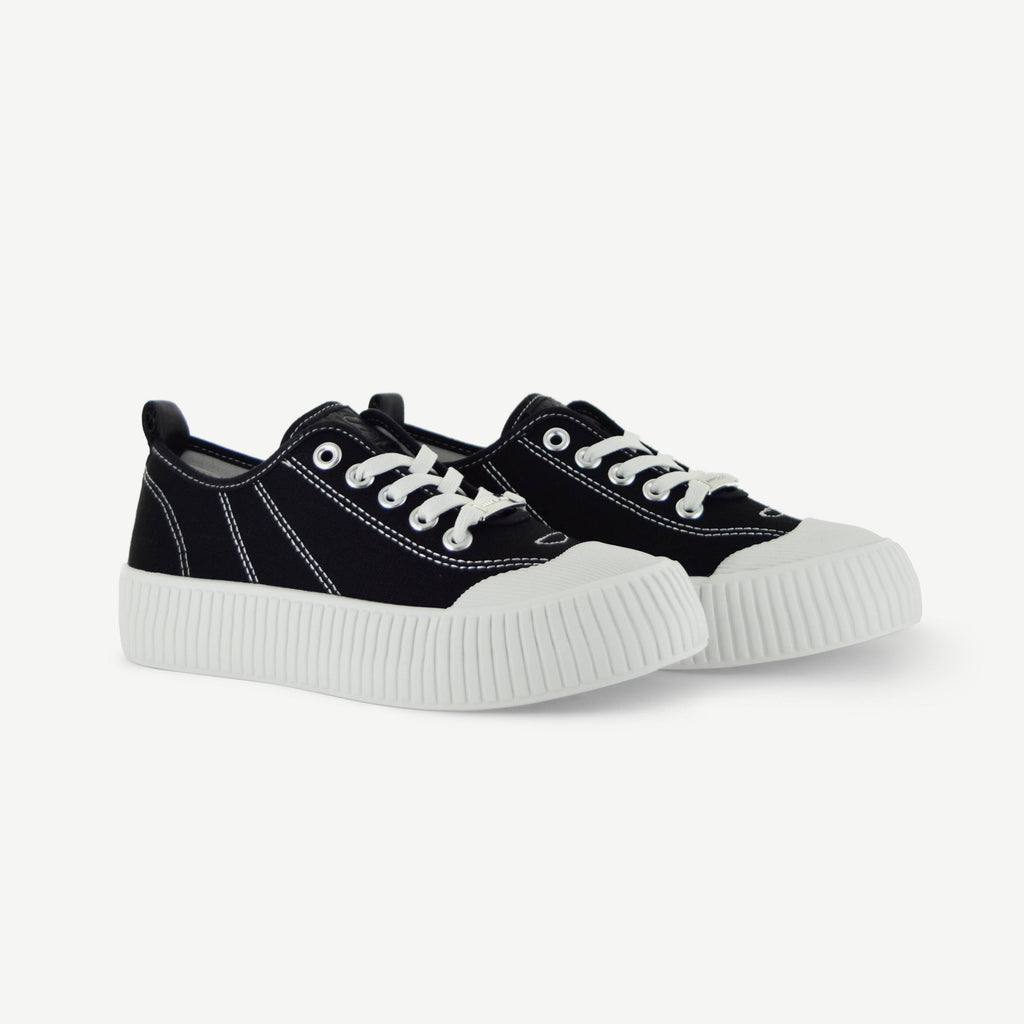 Court Royale Vulcanized Court Shoe | Black/White
