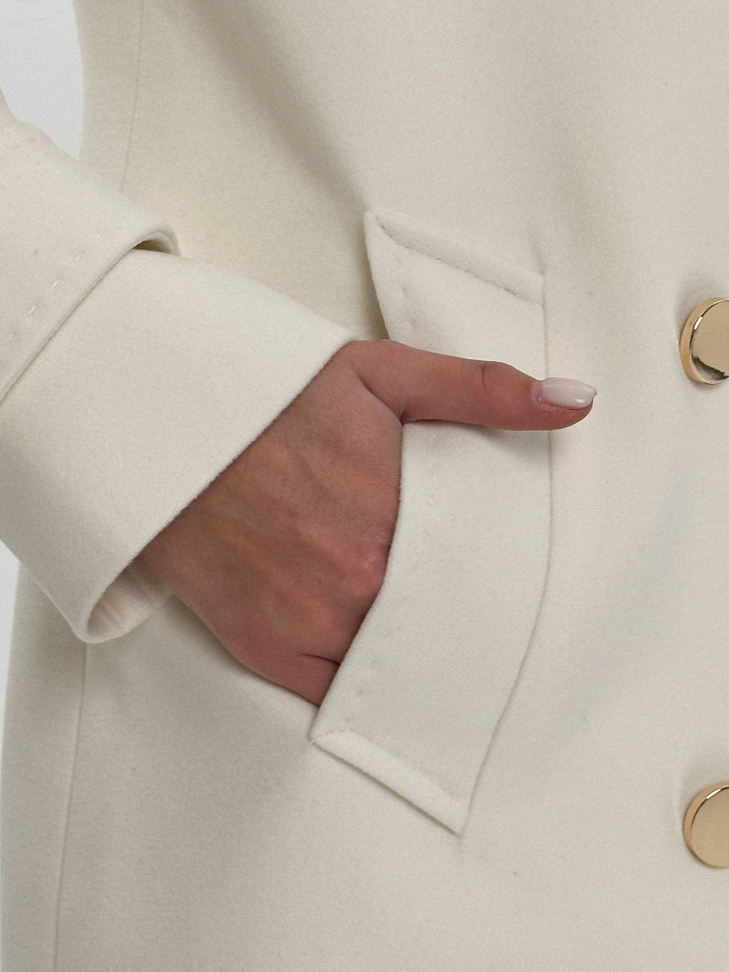Alila Cashmere Wool Coat White