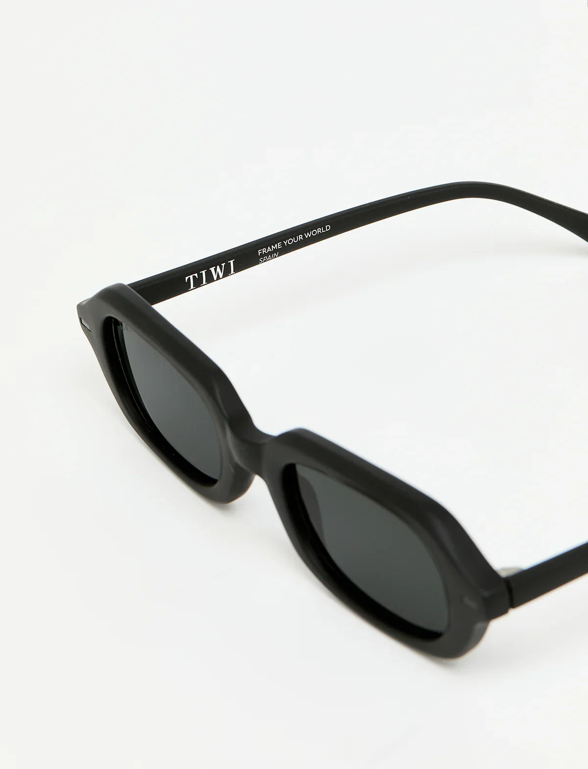 BENNETT Sunglasses