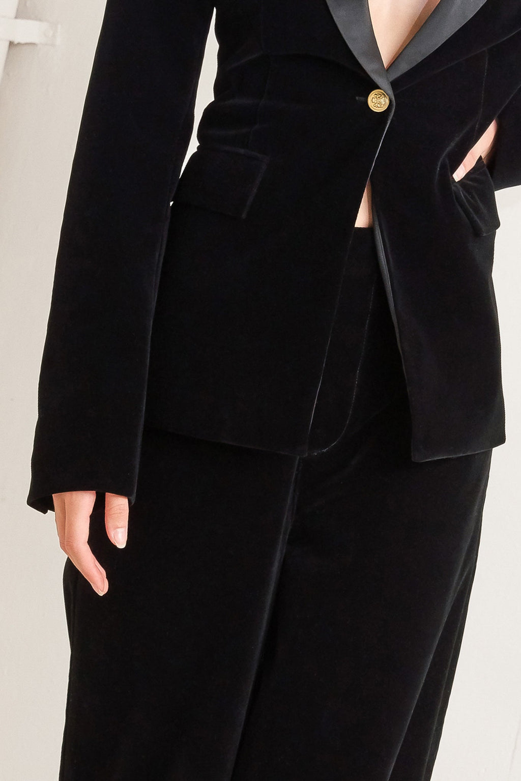 Midnight Tux Woven Velvet Blazer