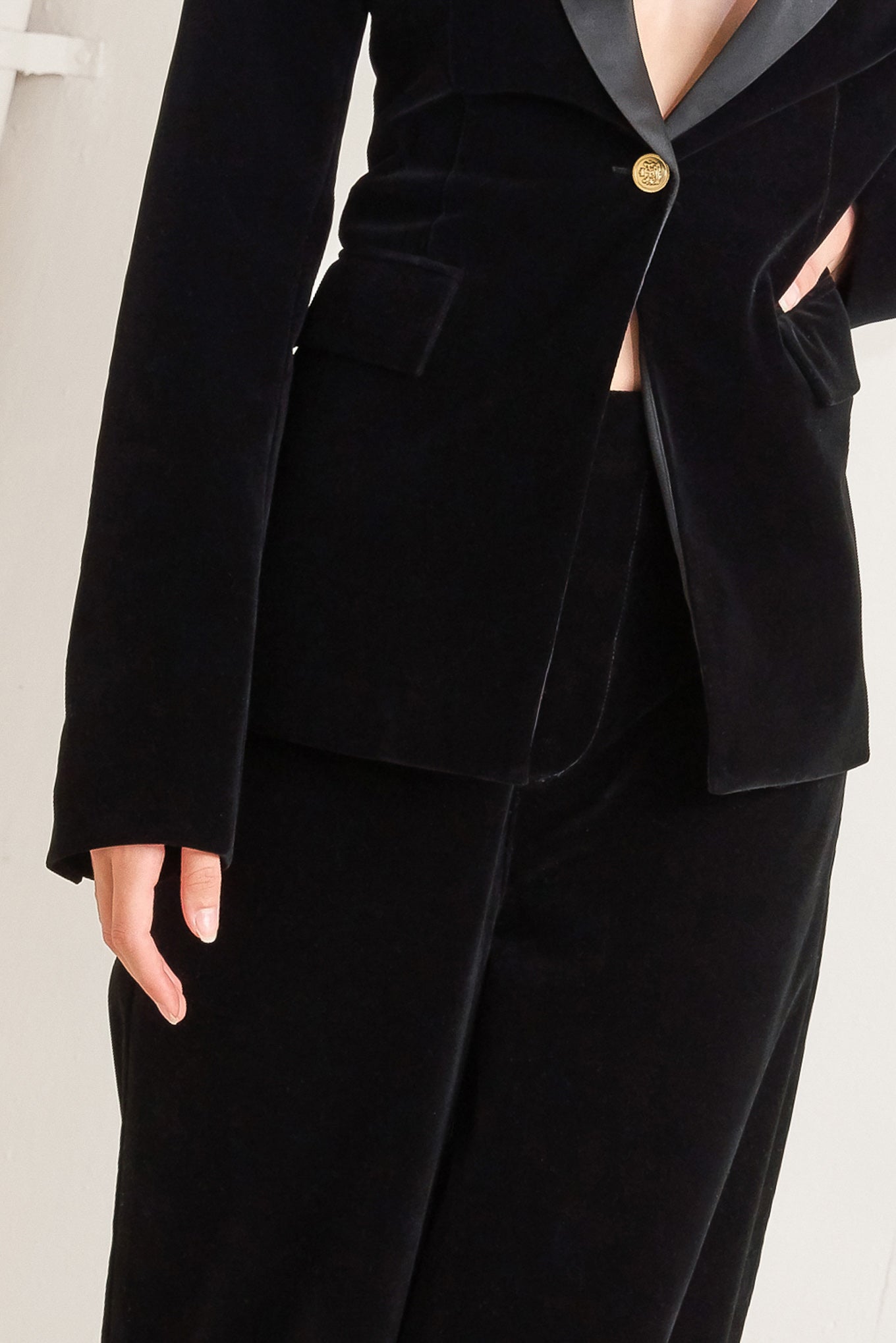Midnight Tux Woven Velvet Blazer