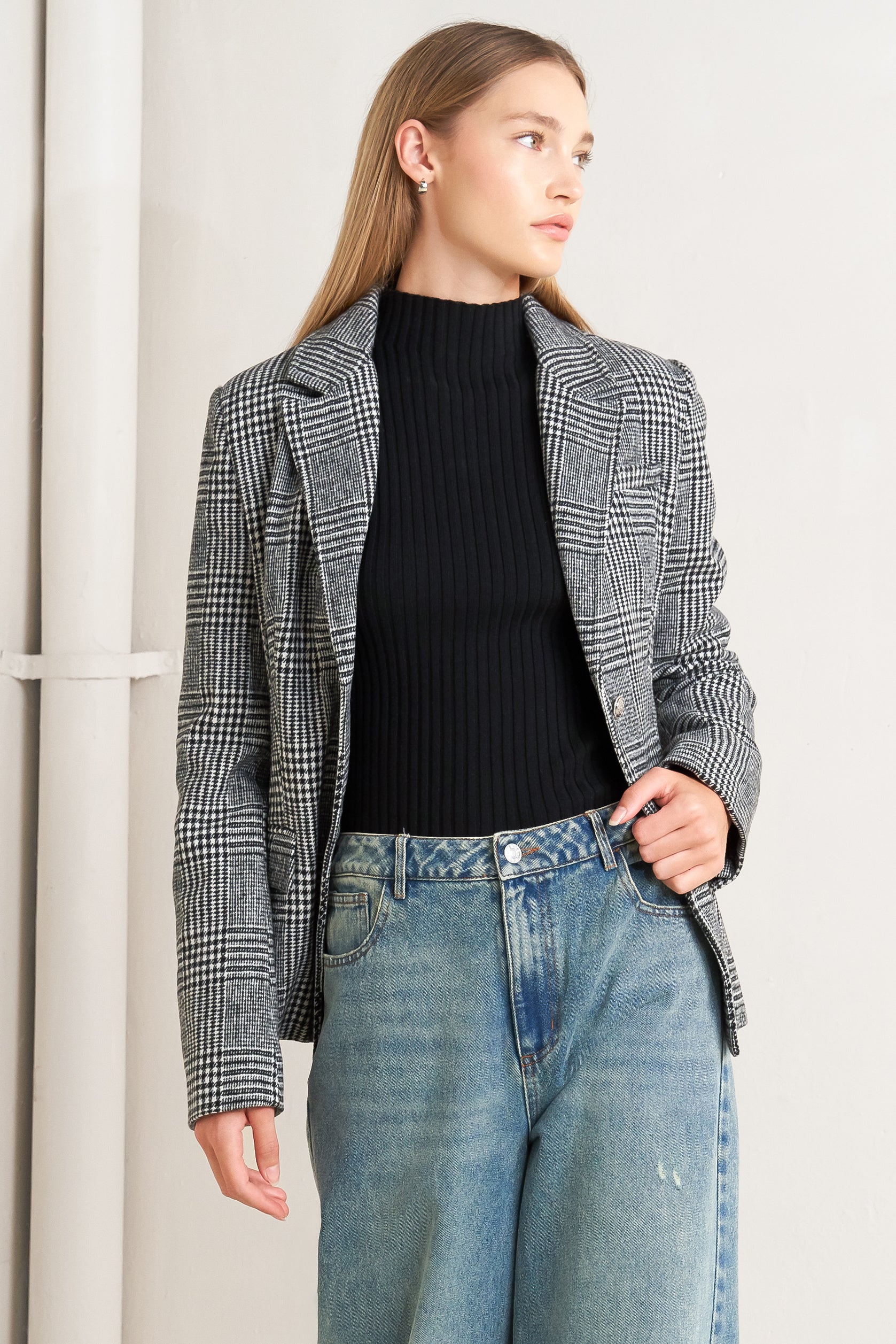 City Checkline Woolen Woven Blazer