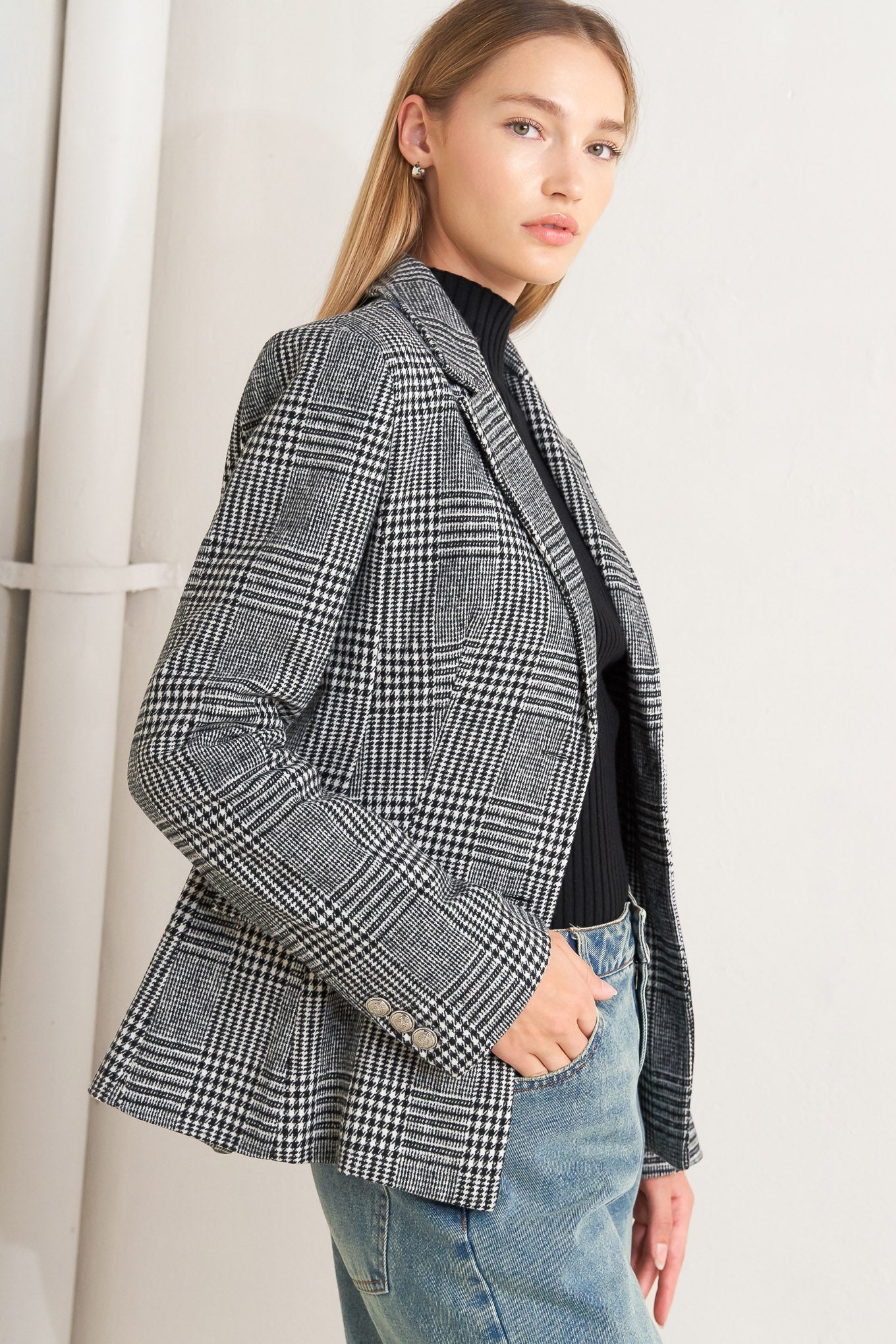 City Checkline Woolen Woven Blazer