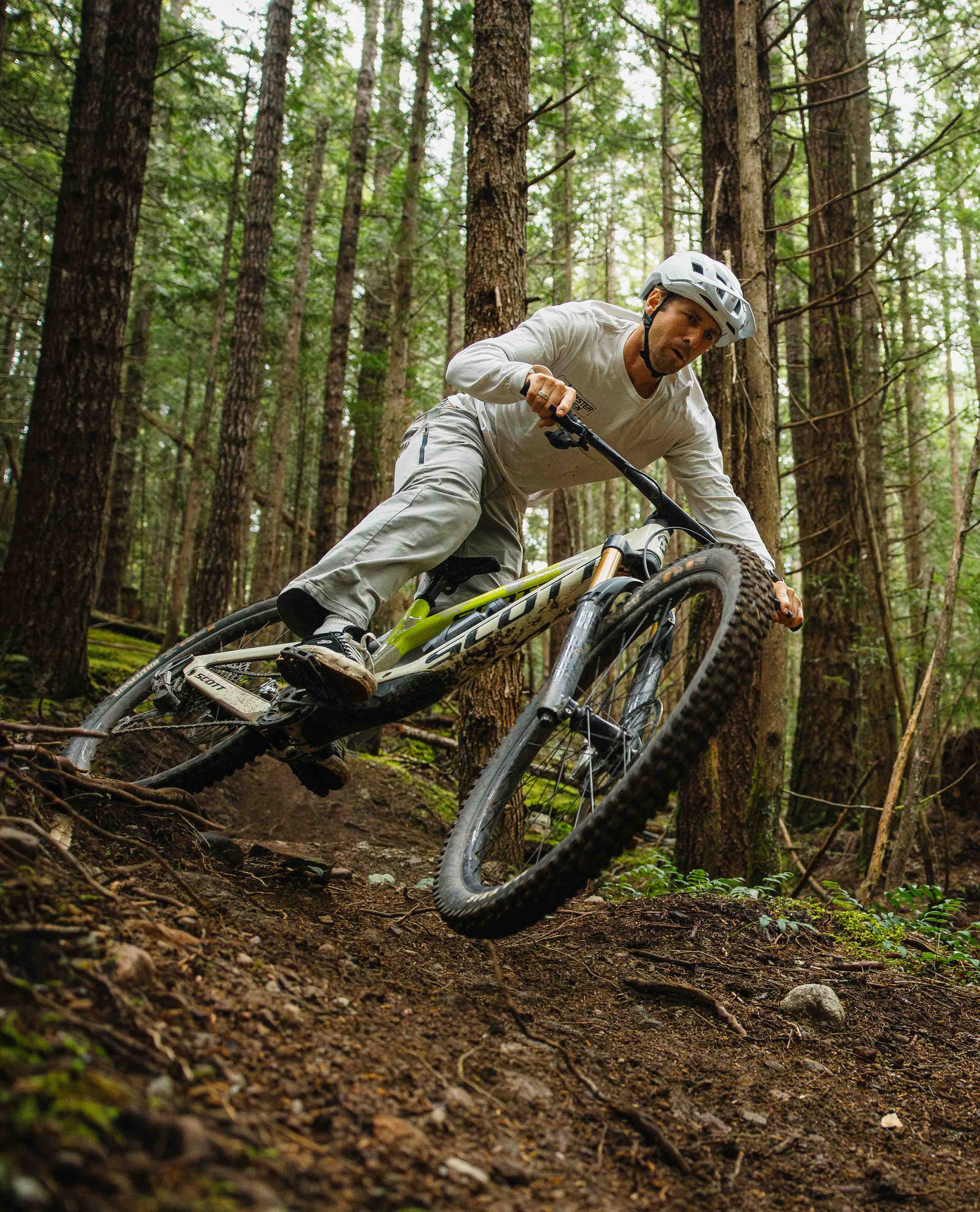 Men's Superlite™ Wide Jean