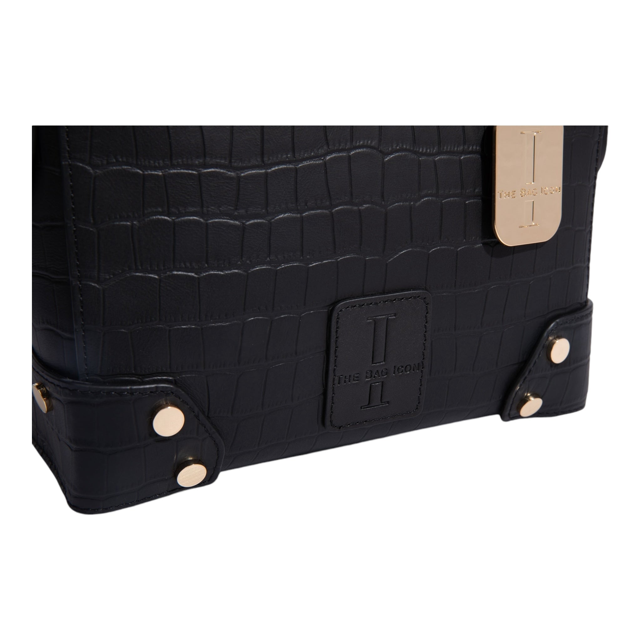 The Petite Grandmere Trunk Bag