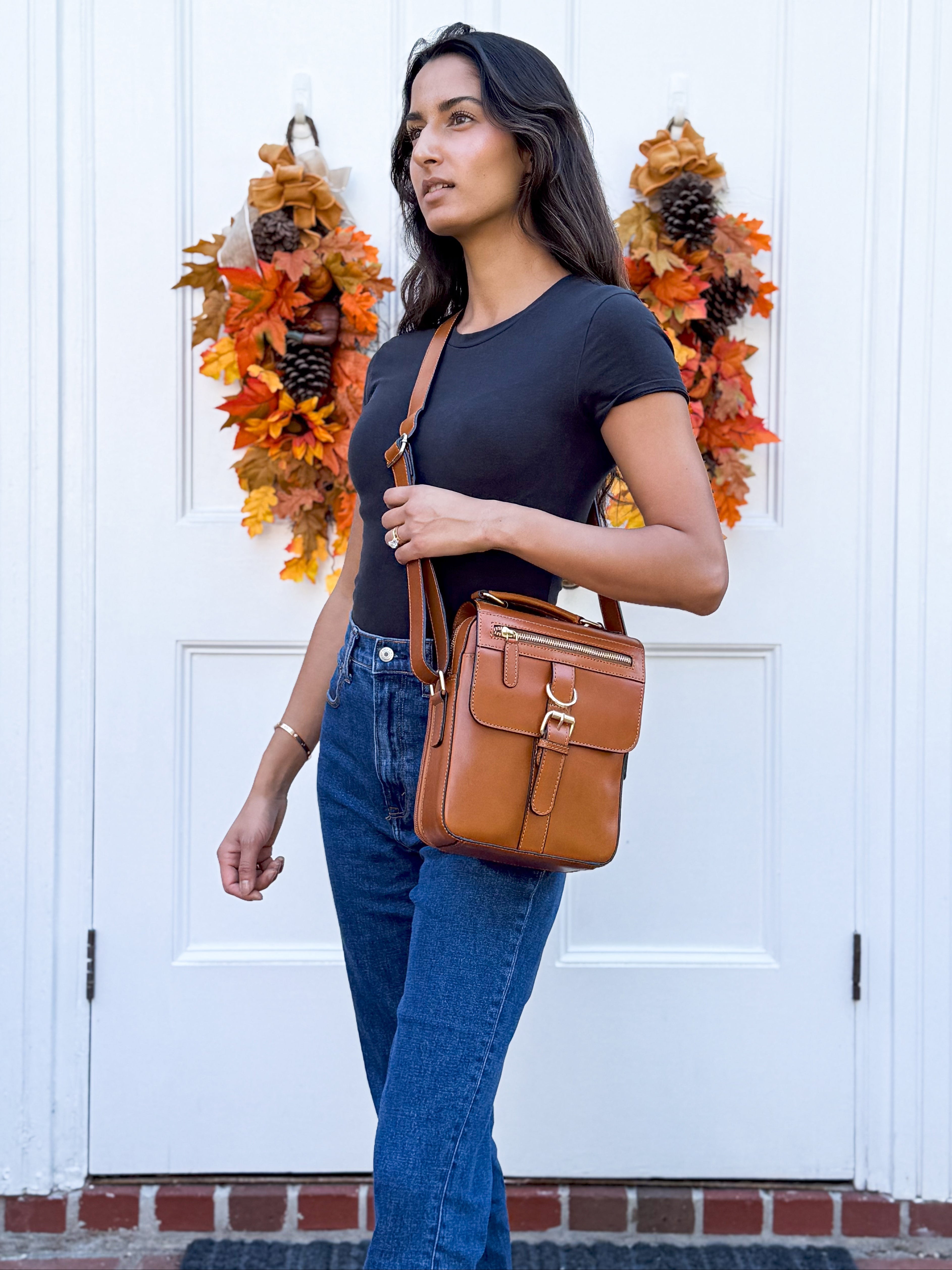 Smith & Wesson Vault Crossbody