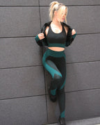 Trois Seamless Legging | Black and Teal Blue