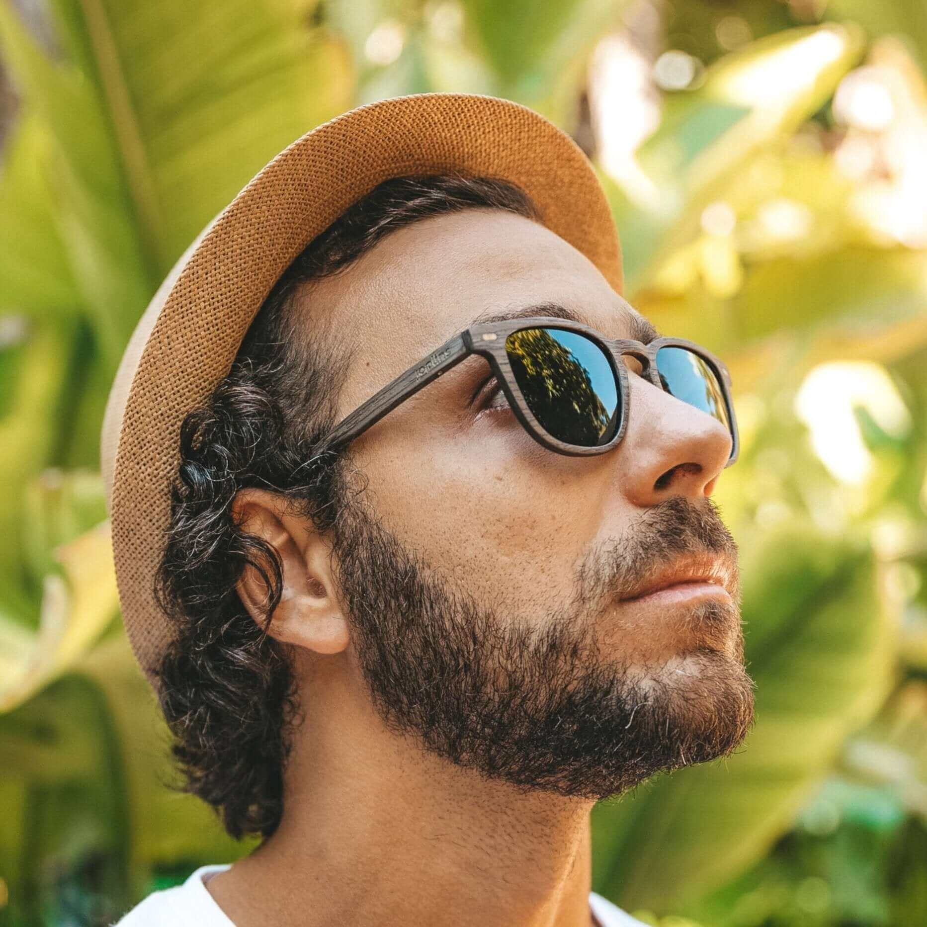 Lark Unisex Wooden Sunglasses