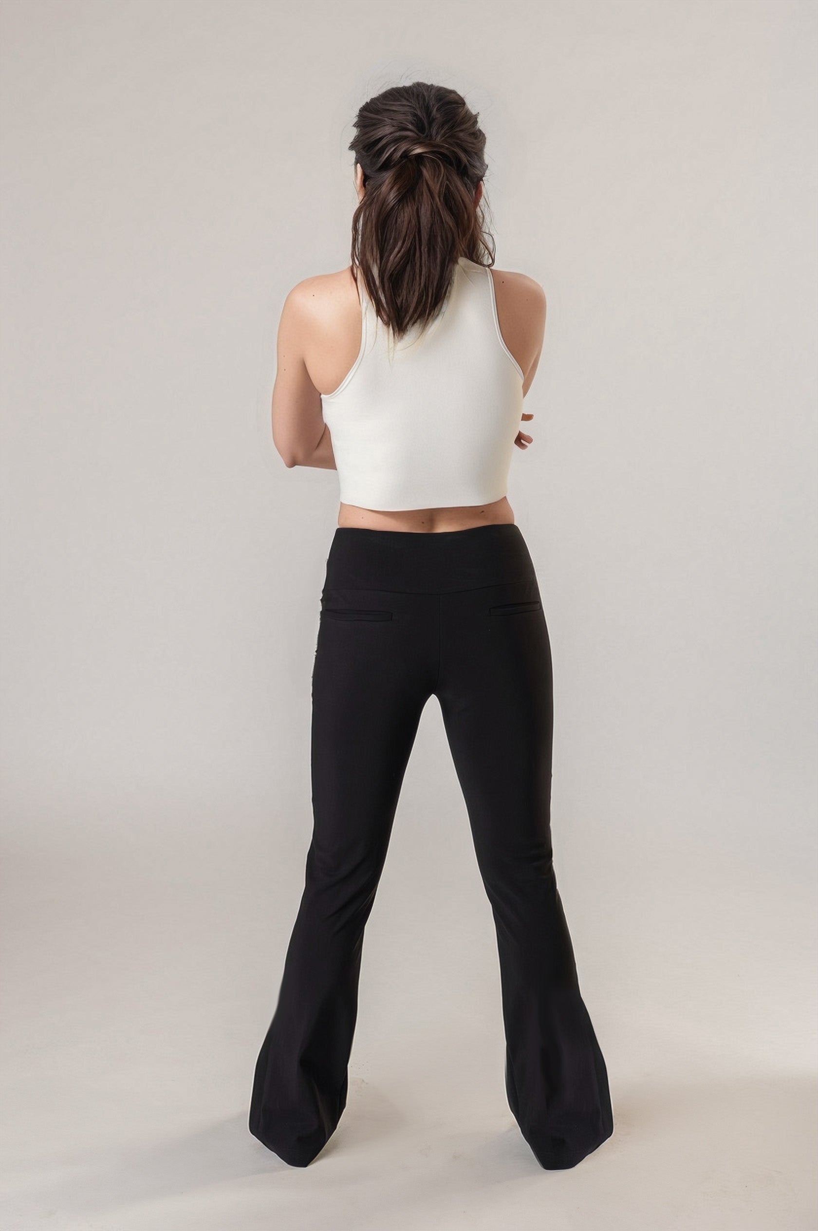 Foreplay Women’s Slim-Flare Golf Pants