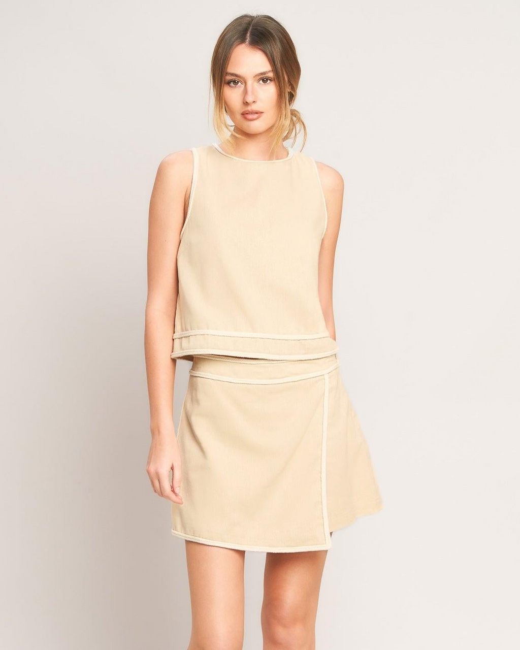 Elevated Essential Woven Skort