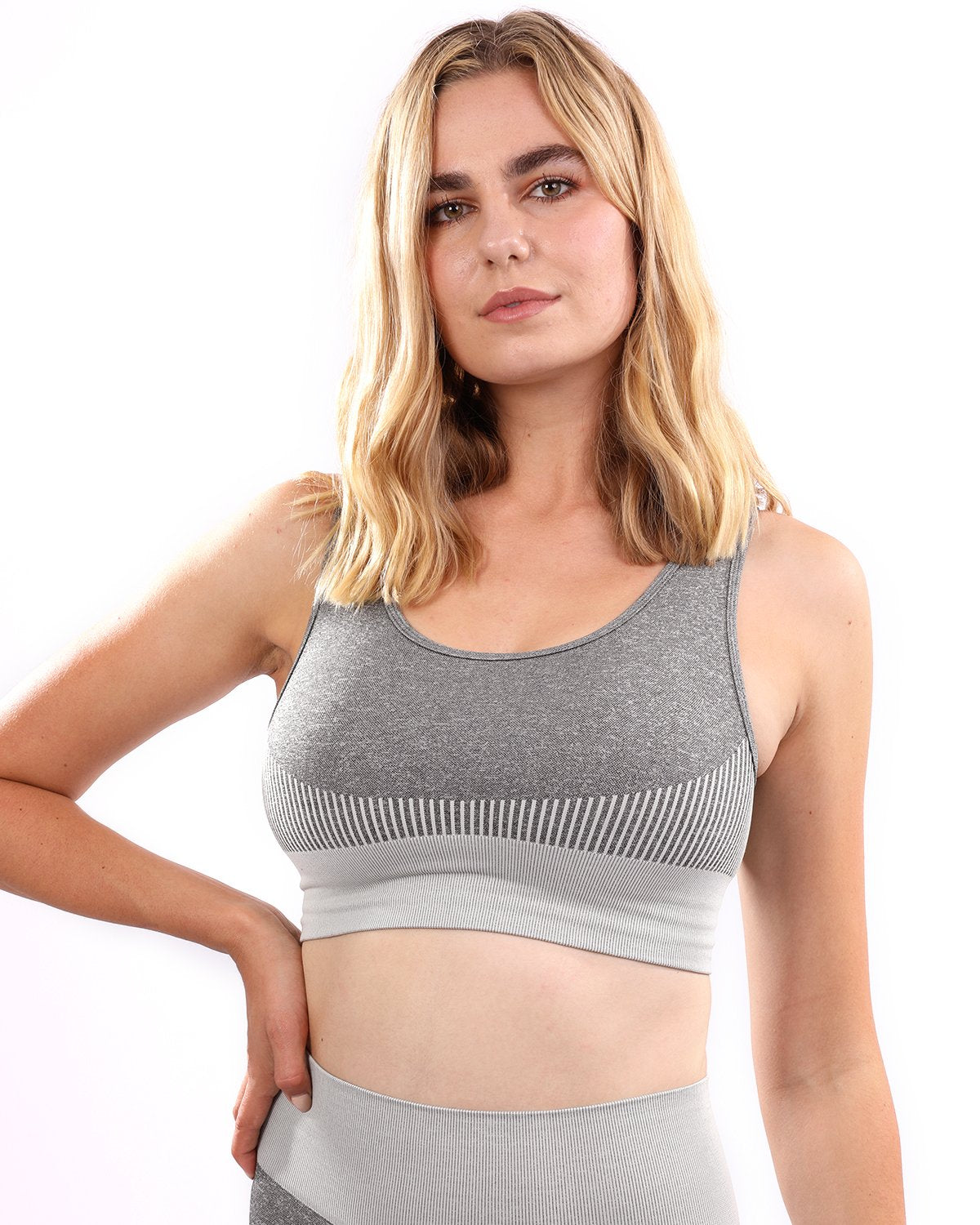 Isalda Seamless Sports Bra | Grey