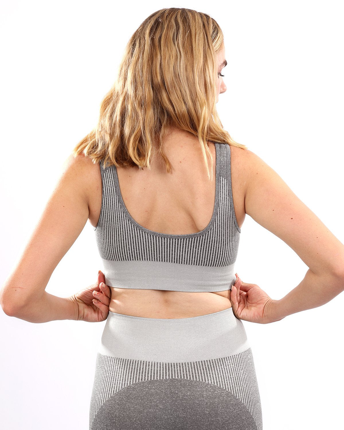 Isalda Seamless Sports Bra | Grey