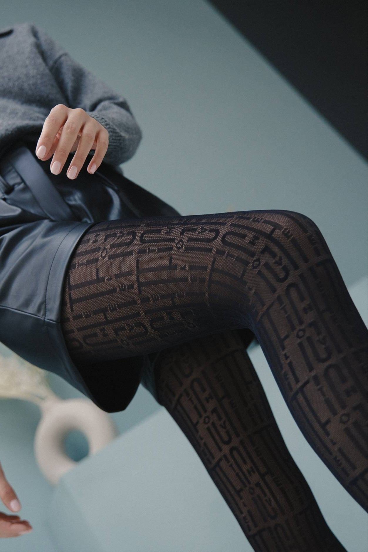 Fantasy Tights Conte Art | Letter Pattern