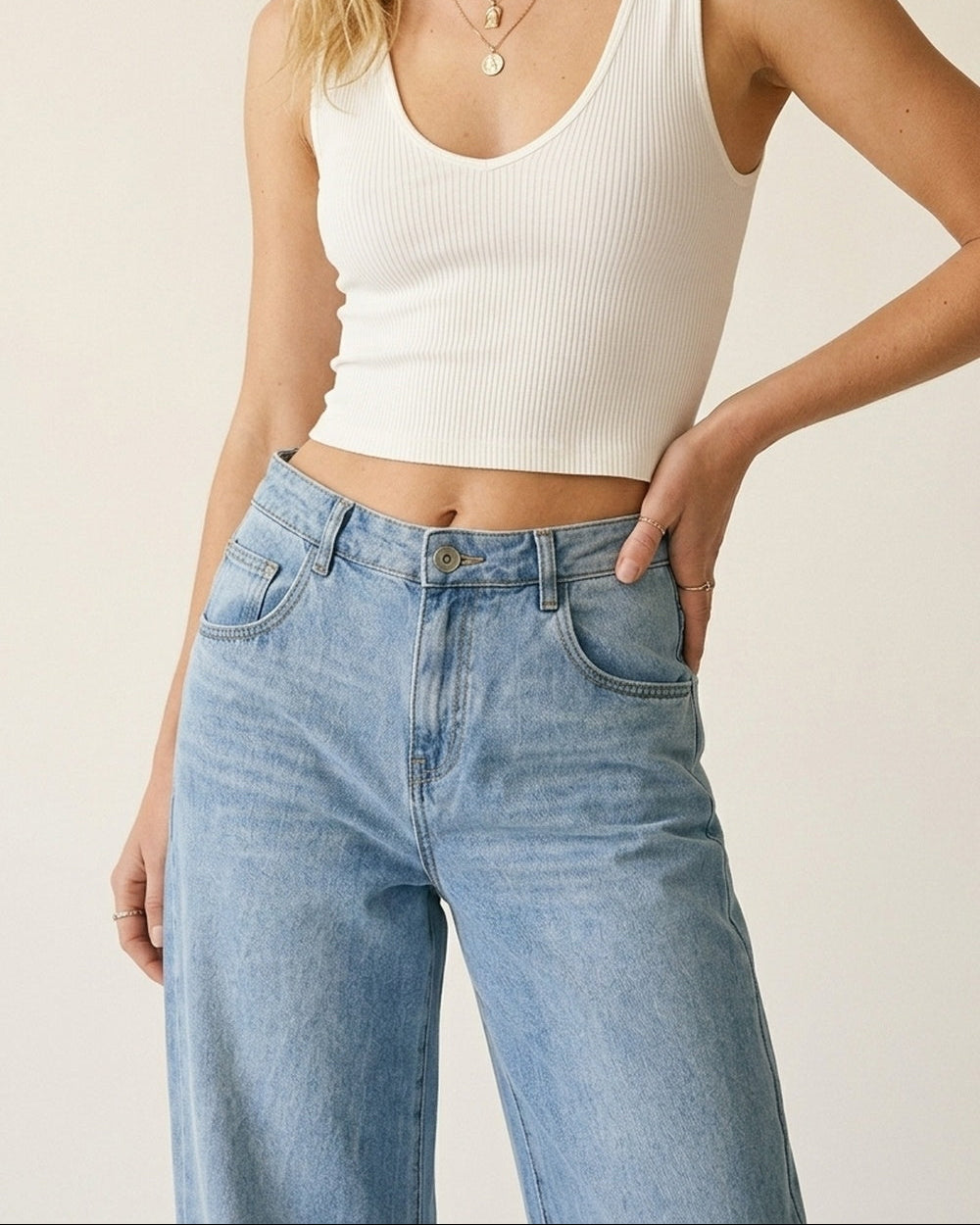 Light Wash Straight Leg Stretch Jeans with Rolled Hem