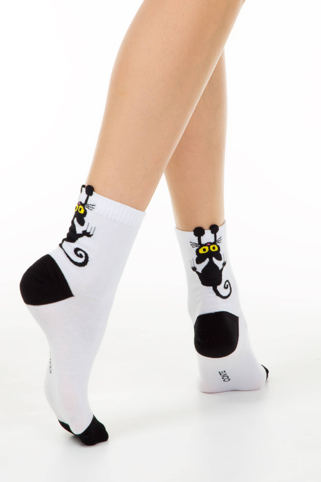 Conte Classic Cotton Socks 233 | Picot 'Black Cat' White