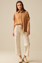Relaxed Camel Short Sleeve Shirt with Gold Buttons