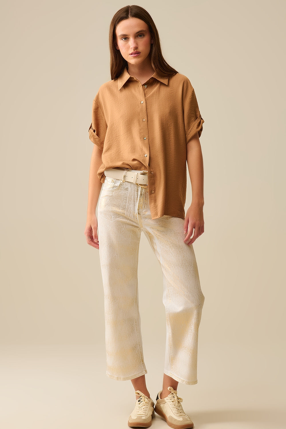 Relaxed Camel Short Sleeve Shirt with Gold Buttons