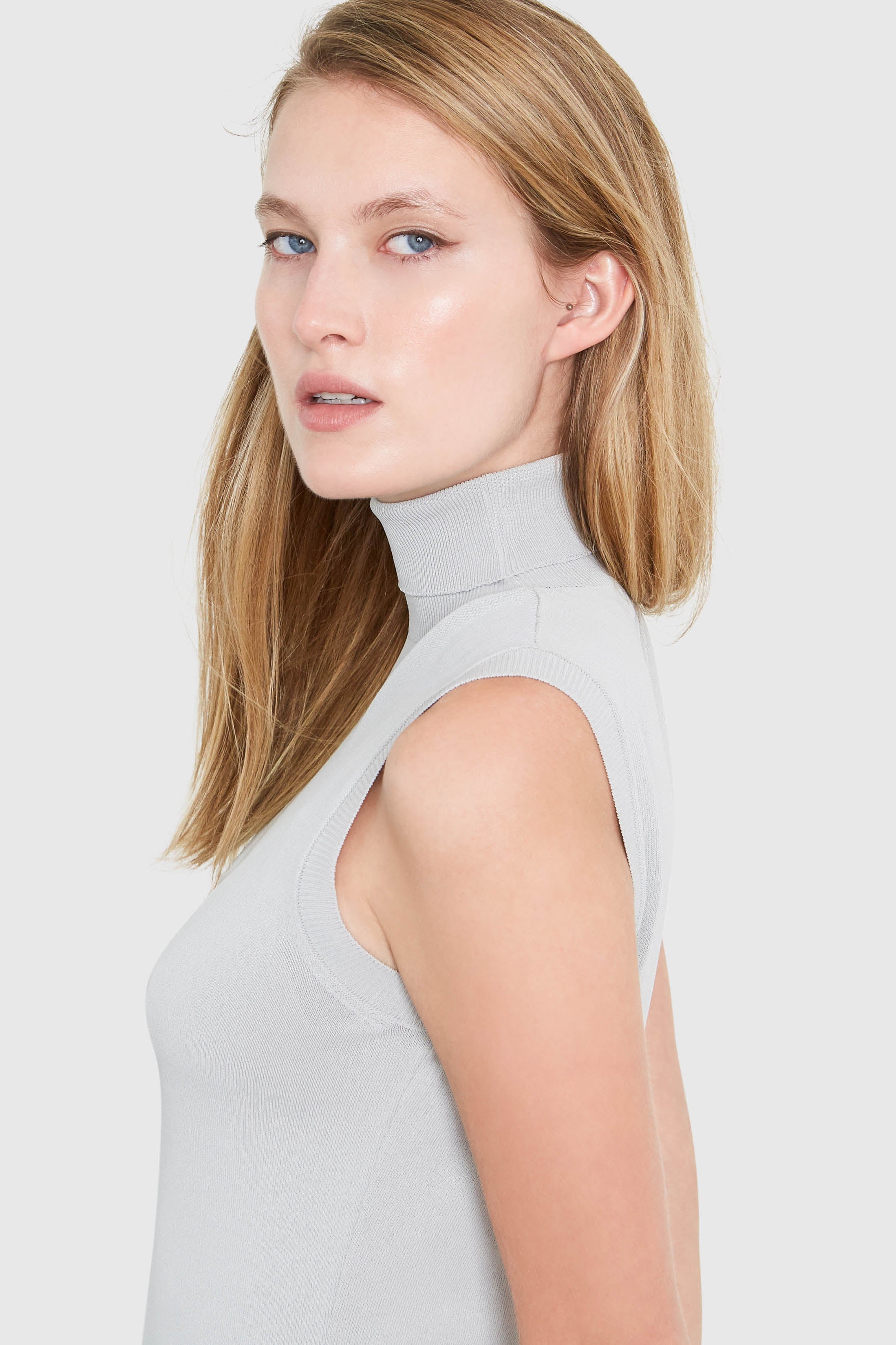 HEPBURN Sleeveless Viscose Sweater SMOKE