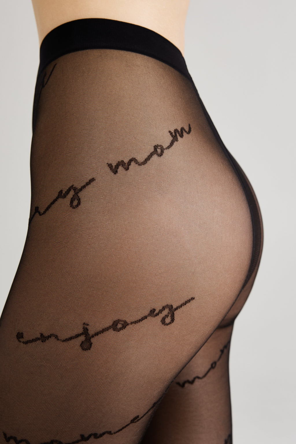 Fantasy Tights Conte Sentiment Diagonal Inscriptions