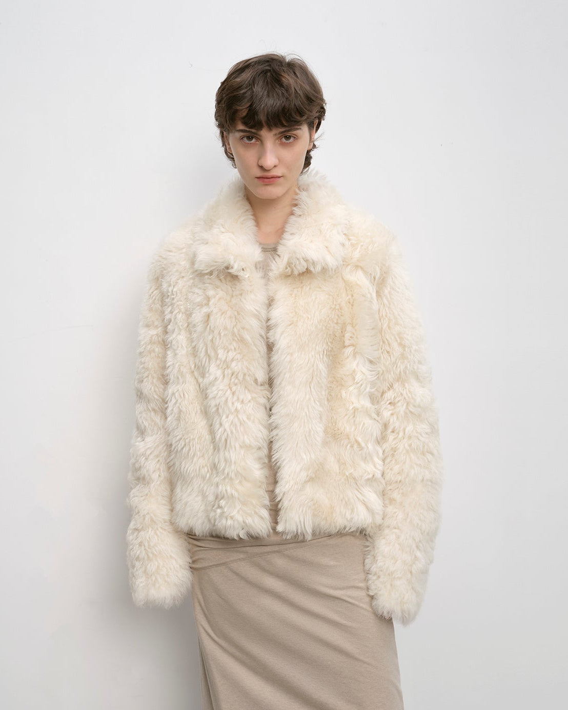 Fireladyfur Women's Short Wool Sheepskin Coat ‘Blackmoon Berlin’