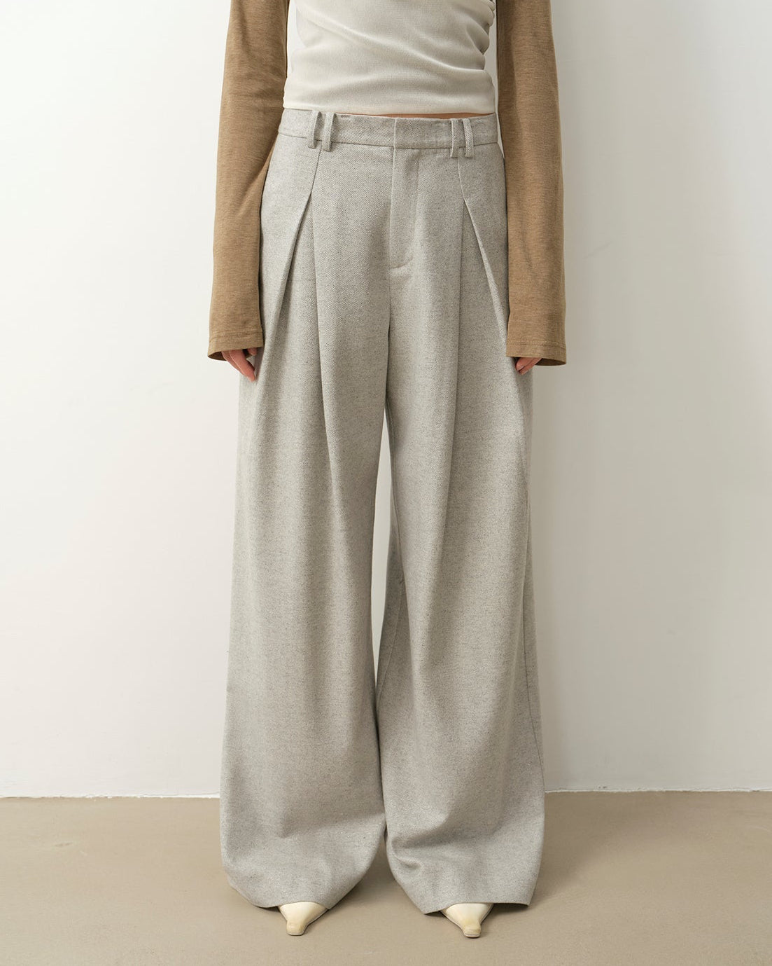 ‘City Stroll’ Relaxed Wool-Blend Double-Pleated Wide-Leg Trousers