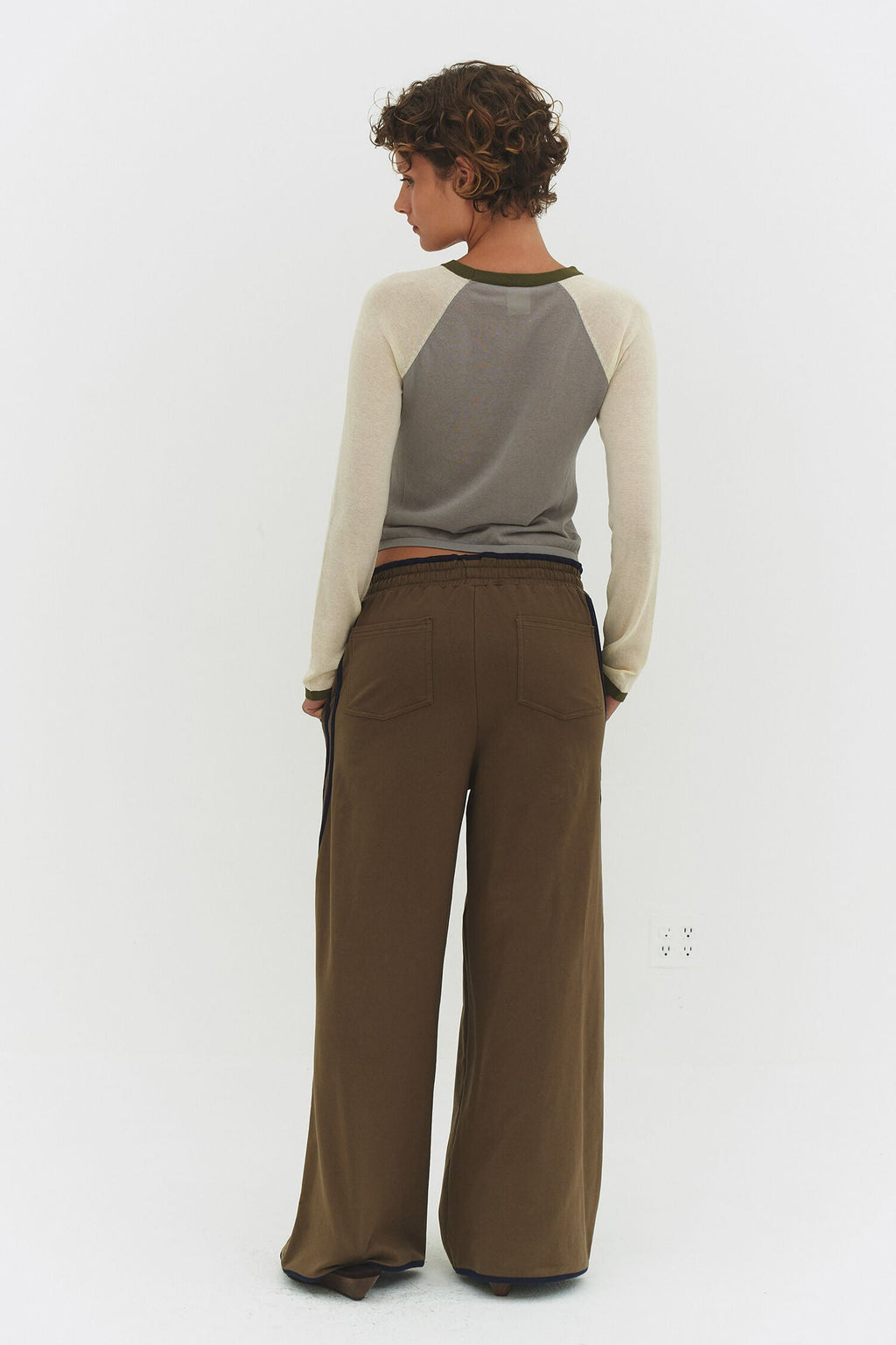 Mirinae Raglan Top In Matcha Mel