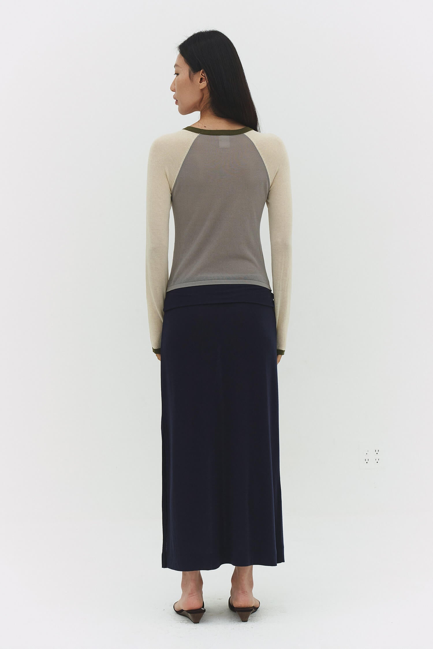 Mirinae Raglan Top In Matcha Mel