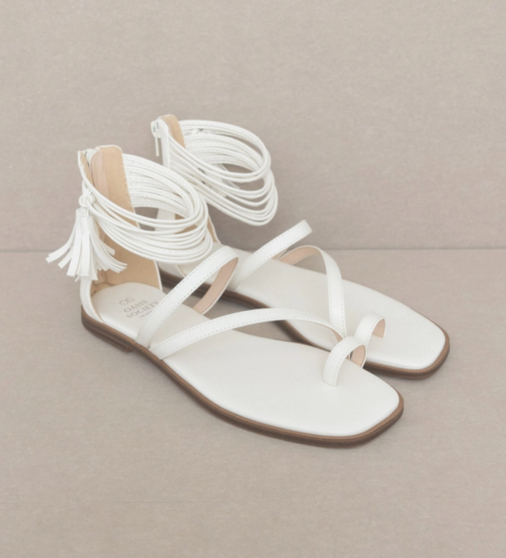 Oasis Society Abril White Strappy Ankle Wrap Sandal