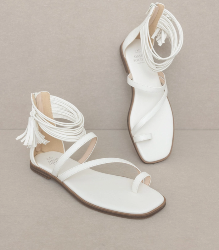 Oasis Society Abril White Strappy Ankle Wrap Sandal