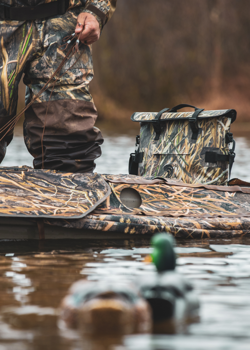 Mossy Oak Auto-Sealing Waterproof Floating Scent Proof Day-Pack Cooler
