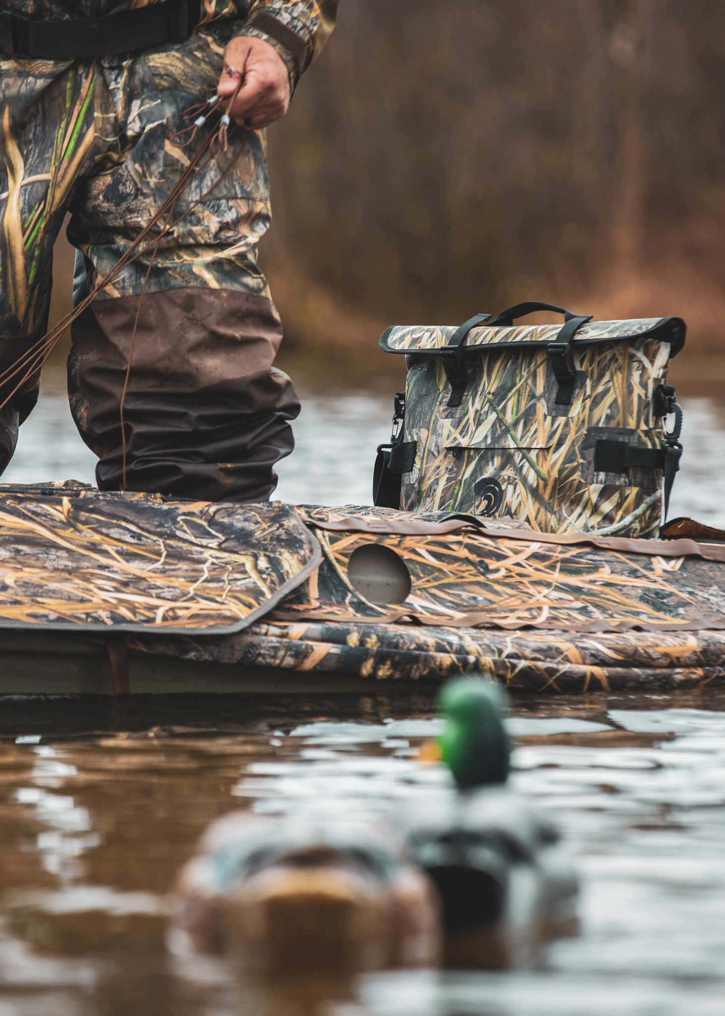 Mossy Oak Auto-Sealing Waterproof Floating Scent Proof Day-Pack Cooler