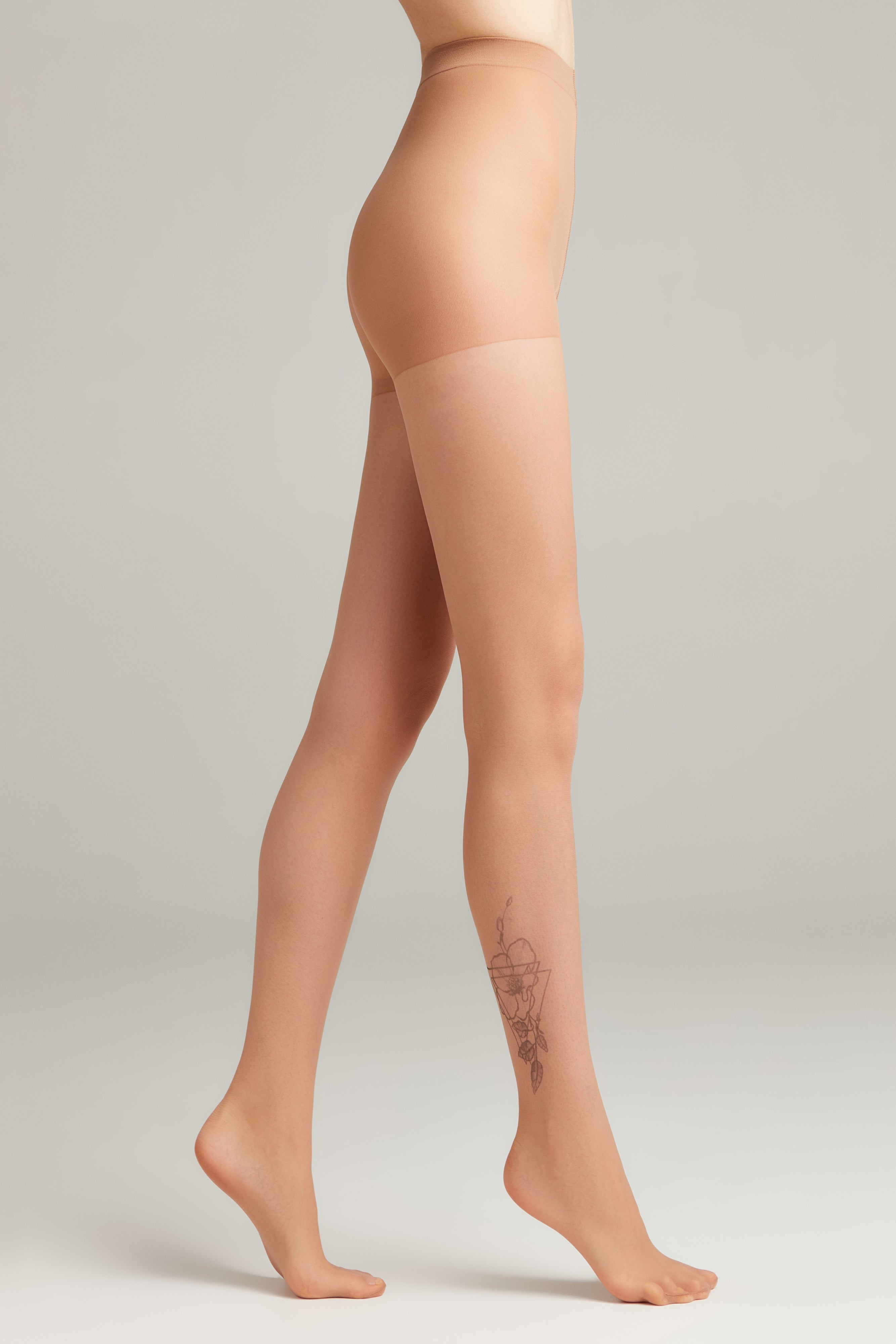 Fantasy Tights Conte Garden | Tattoo Design