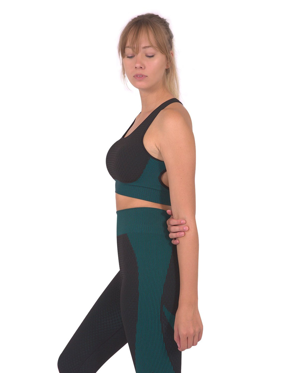 Trois Seamless Sports Bra | Black and Teal Blue