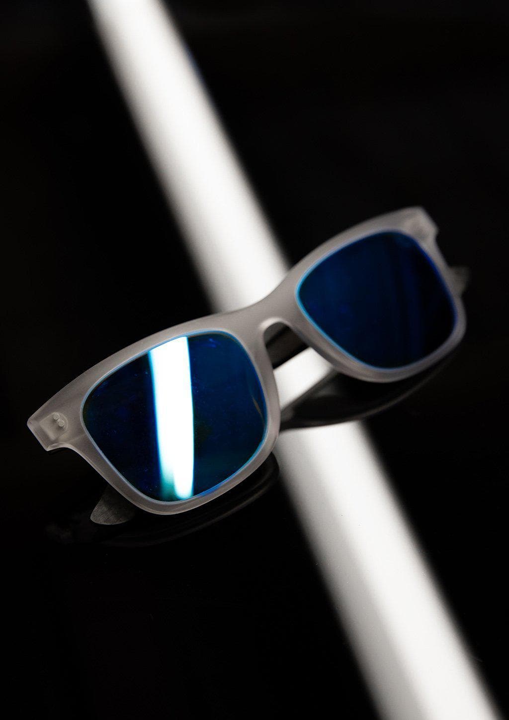 Hybrid Atom Sunglasses | Carbon Fiber & Acetate