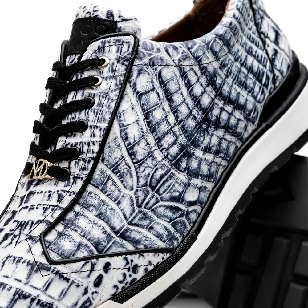 Alonzo Sneaker | Newspaper