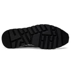 Alonzo Sneaker | Newspaper