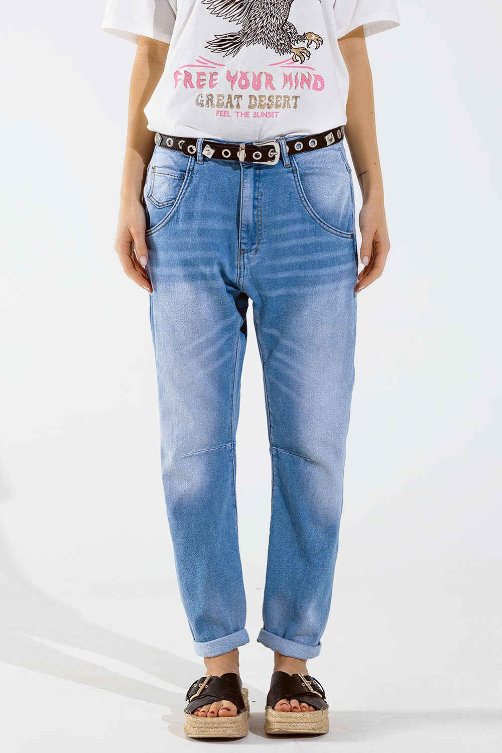 Basic Boyfriend Jeans with Stitch Detail