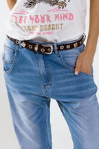 Basic Boyfriend Jeans with Stitch Detail