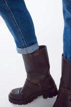 Basic Straigh Jeans with Side Pockets in Mid Wash