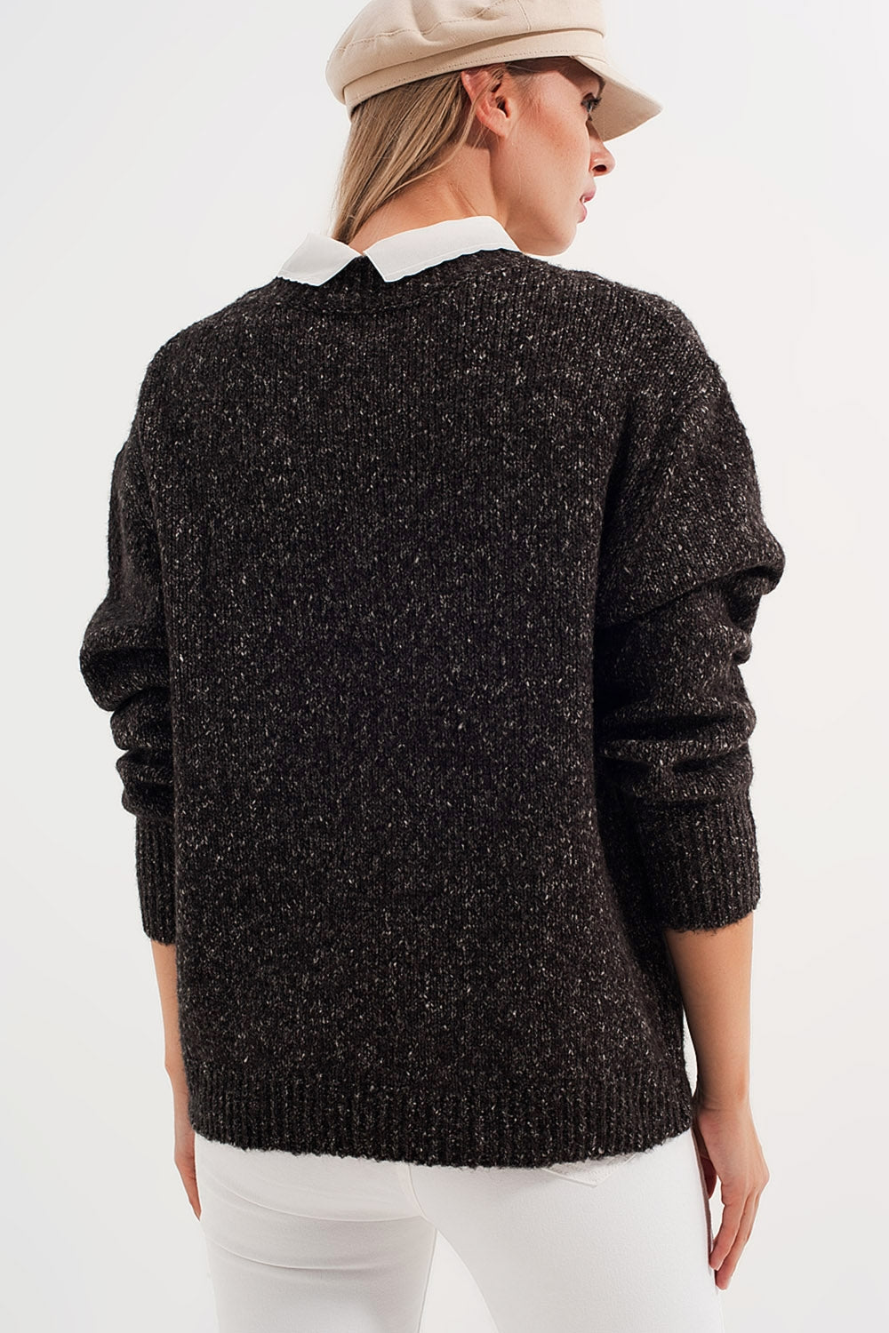 Black Sweater with Round Collar