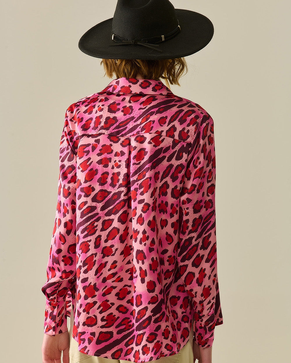 Buttoned Shirt in Fuchsia Leopard Print