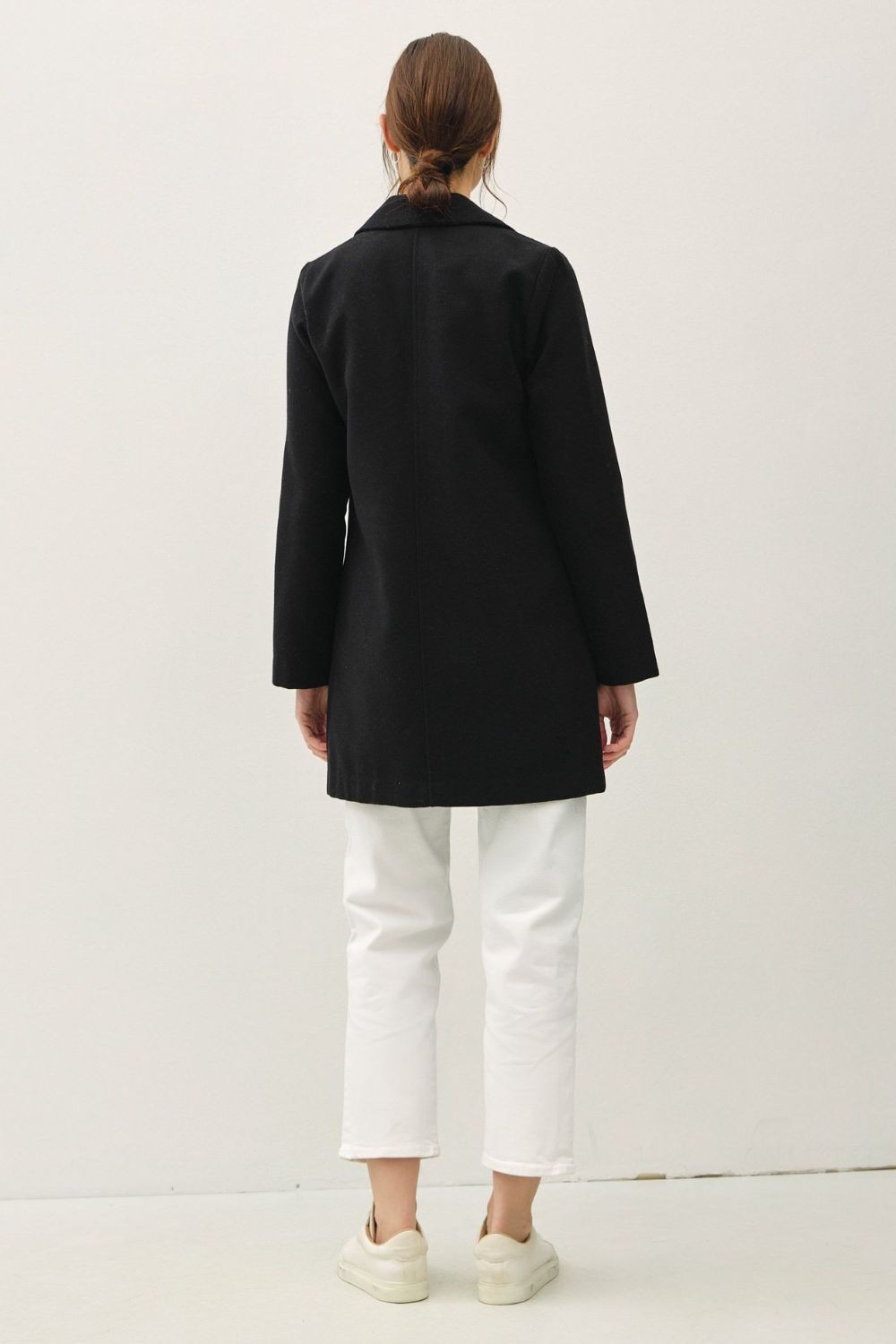 Single Button Light Coat with Pockets