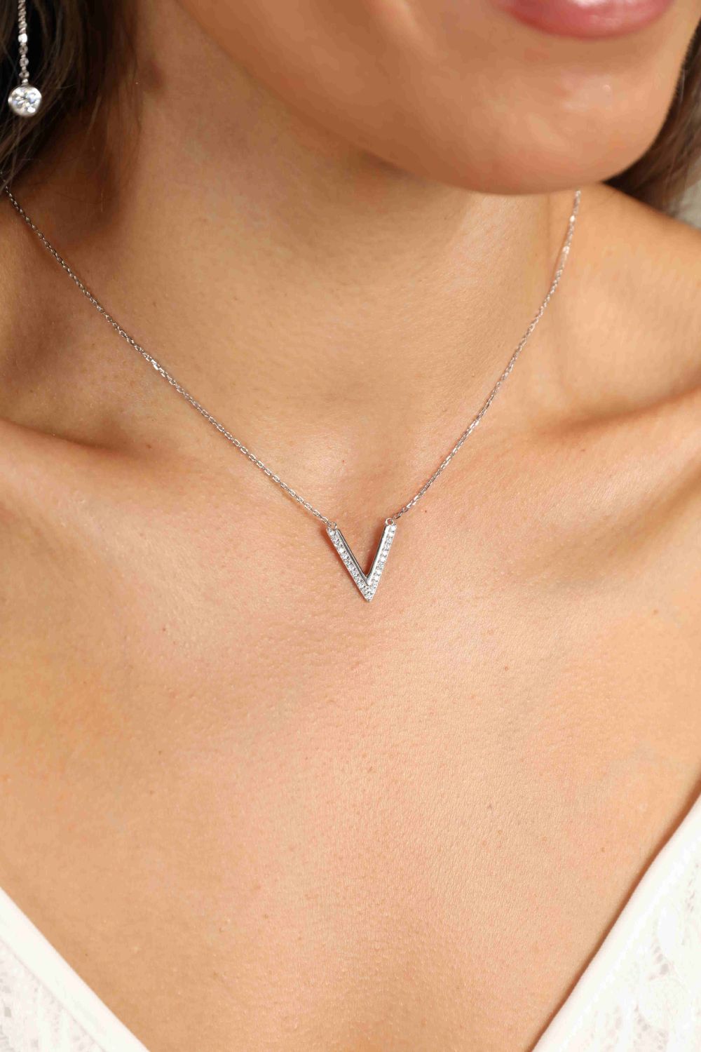 Sterling Silver 'V' Letter Pendant Necklace