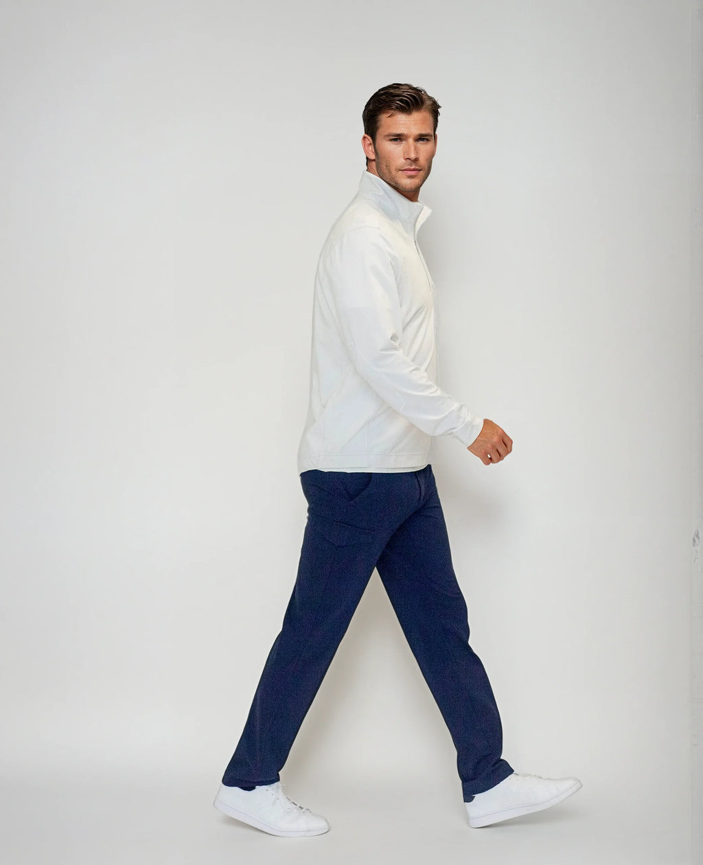 Buki Cinqo Travel Half Zip | White