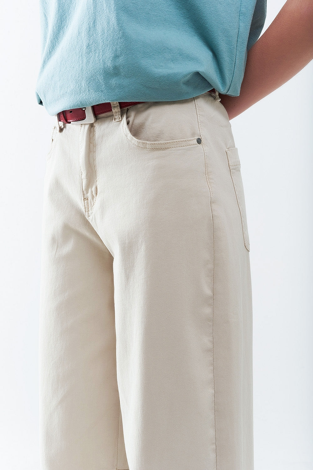 Comfortable Stretch Jeans with Barrel Leg in Beige